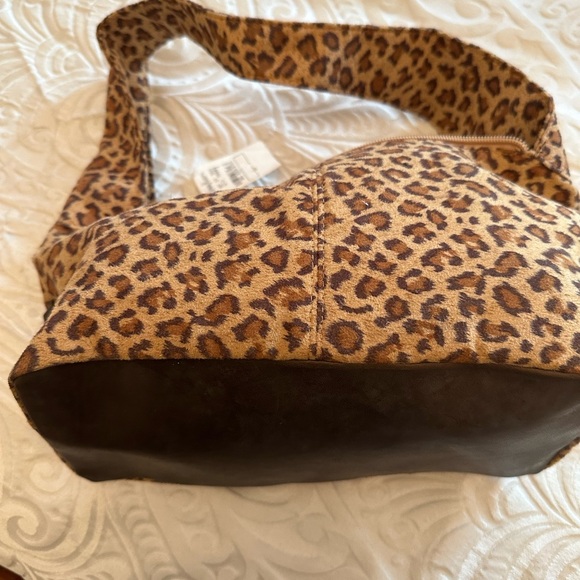 NWT Neimans Marcus Leopard Shoulder Bag - Picture 9 of 11